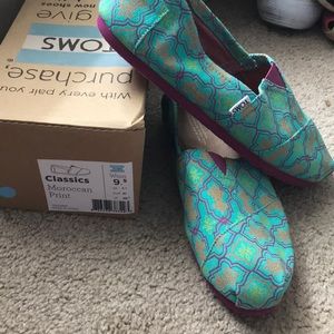 TOMS Classics Moroccan Print Size 9.5